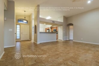 19220 N 74th Dr in Glendale, AZ - Foto de edificio - Building Photo