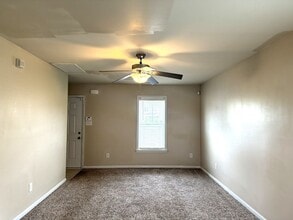 286 Caldwell Loop in Jacksonville, NC - Building Photo - Building Photo