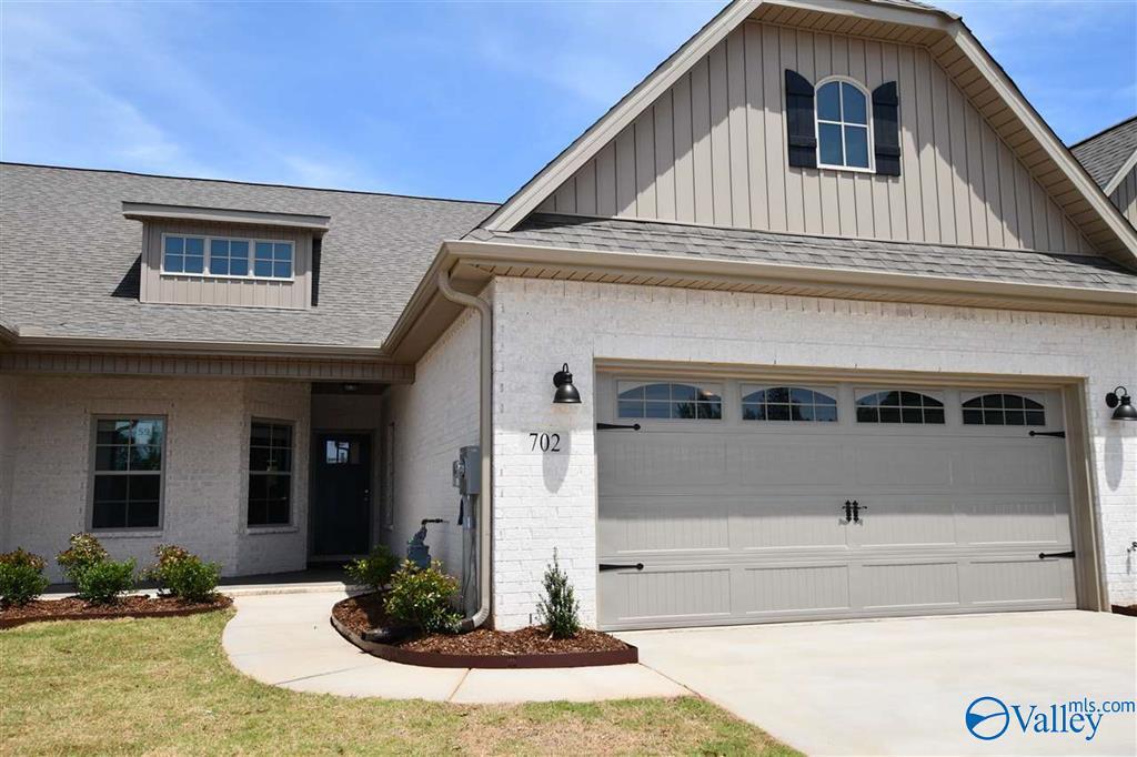 702 Sluice Dr SW in Huntsville, AL - Building Photo
