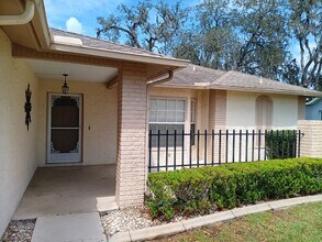 9843 St Joseph Ct in New Port Richey, FL - Building Photo - Building Photo