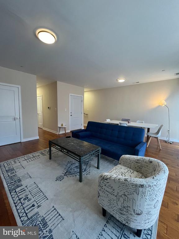 926 N 15th St in Philadelphia, PA - Building Photo - Building Photo