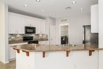 40262 W Molly Ln in Maricopa, AZ - Building Photo - Building Photo