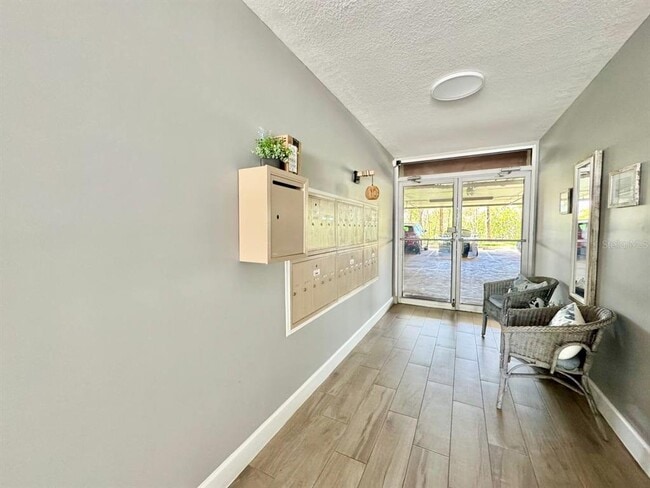 5537 Sea Forest Dr in New Port Richey, FL - Building Photo - Building Photo