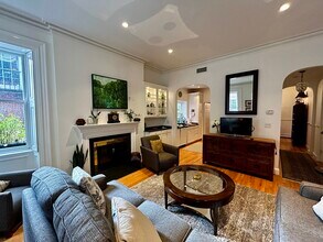 3 Walnut St in Boston, MA - Building Photo - Building Photo