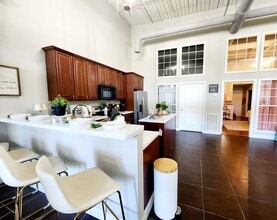 Burlington Mill Apartments in Johnson City, TN - Foto de edificio - Interior Photo