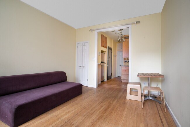 235 E 54th St in New York, NY - Building Photo - Building Photo