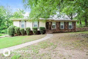 308 Kimbo Dr in Center Point, AL - Building Photo