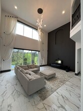 8131 Vineland Oaks Blvd in Orlando, FL - Building Photo - Building Photo
