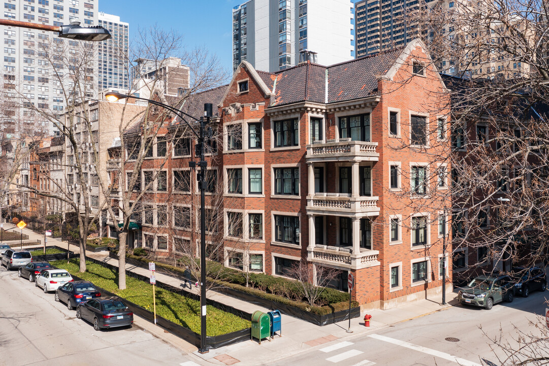 1411 N State Pky in Chicago, IL - Building Photo