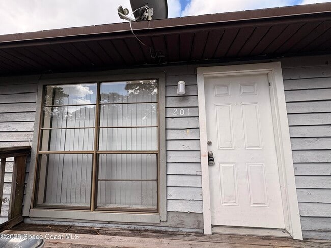 property at 2000 Agora Cir SE