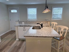 898 Willett Ave in East Providence, RI - Building Photo - Building Photo