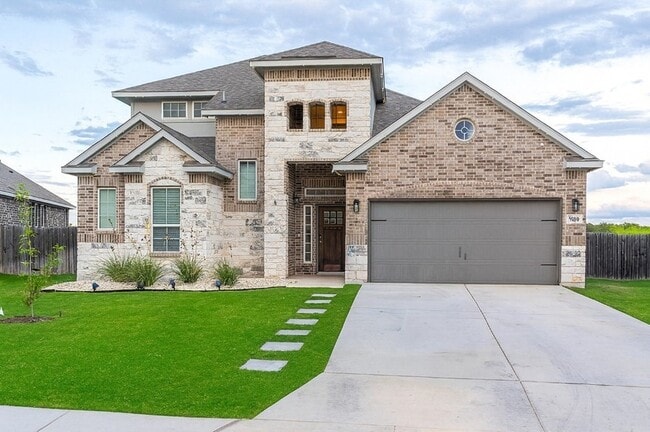 830 Rench in New Braunfels, TX - Foto de edificio - Building Photo