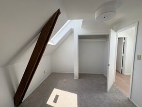 1641 E Michigan St, Unit C in Indianapolis, IN - Foto de edificio - Building Photo