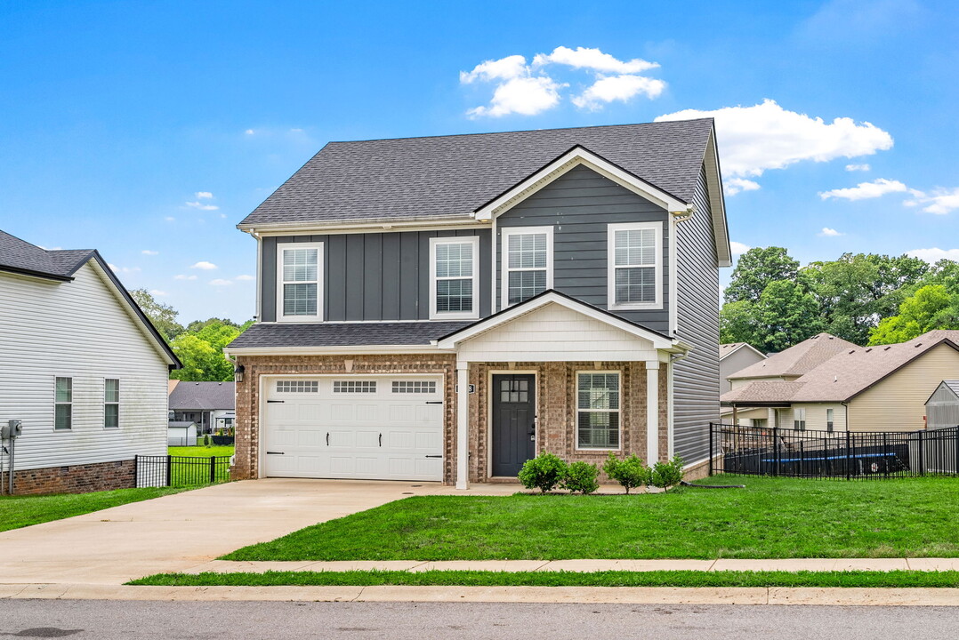 3058 Ft Sumter Dr in Clarksville, TN - Building Photo