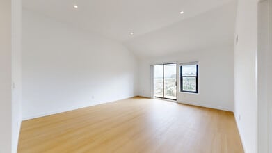 2035 Castro St in San Francisco, CA - Building Photo - Building Photo