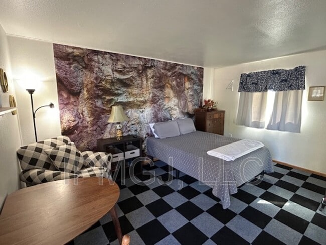 201 Plateau Ave in Collbran, CO - Building Photo - Building Photo