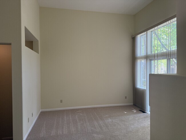 538 Mill River Ln in San Jose, CA - Building Photo - Building Photo