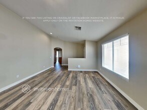 426 Waterbrook Dr in Henderson, NV - Foto de edificio - Building Photo