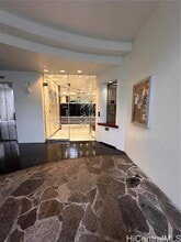 225 Queen St in Honolulu, HI - Building Photo - Building Photo