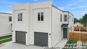 303 San Salvador Ave