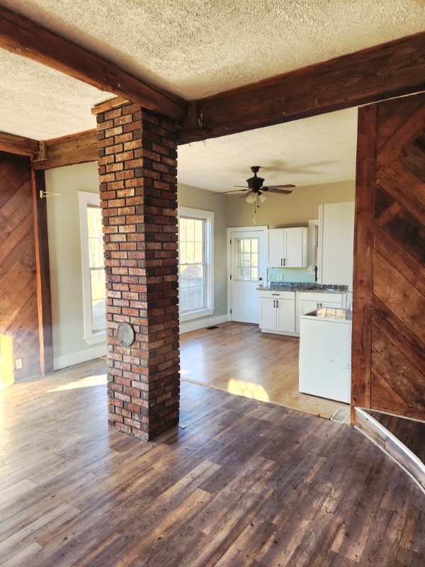 161 Roosevelt Trail in Windham, ME - Foto de edificio - Building Photo