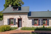 Apartments in the Valley Center Pub School area of KS