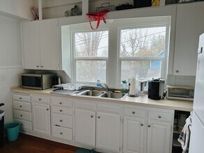 821 Billy Frank Jr. St in Bellingham, WA - Building Photo - Building Photo