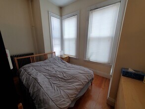 68 Plymouth St, Unit 1 in Cambridge, MA - Building Photo - Building Photo