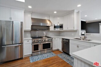 3123 Barry Ave in Los Angeles, CA - Building Photo - Building Photo