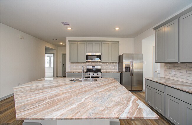 property at 13922 Bay Crst Ct