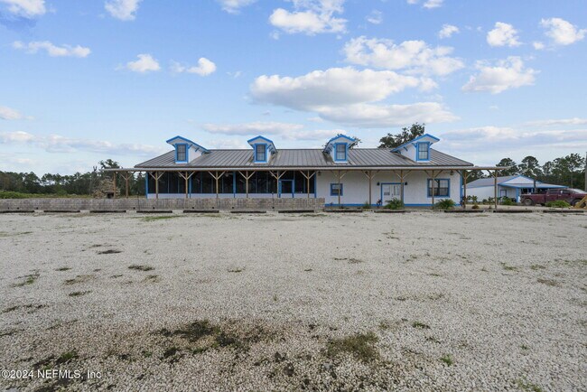 234 Cracker Swamp Dirt Rd in East Palatka, FL - Foto de edificio - Building Photo