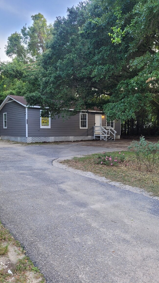 property at 2217 Boykin Blvd