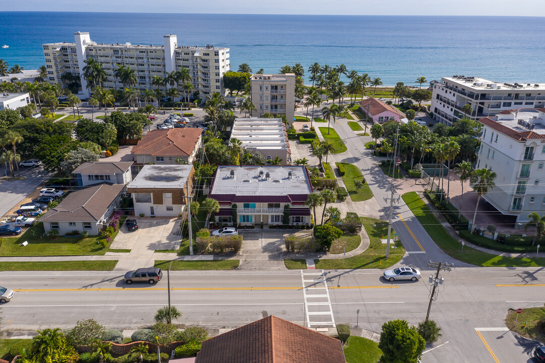 584 SE 20th Ave in Deerfield Beach, FL - Building Photo