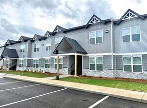 Platform Douglas in Douglas, GA - Building Photo - Building Photo