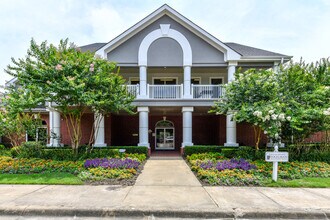 The Park at Forest Hill in Memphis, TN - Building Photo - Building Photo