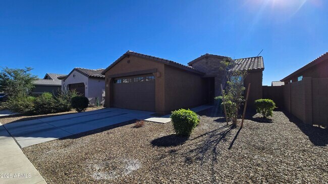 16839 W Evergreen Rd in Waddell, AZ - Building Photo - Building Photo