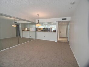 2581 Village Blvd in West Palm Beach, FL - Building Photo - Building Photo