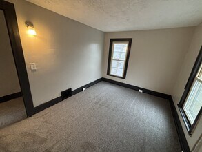 932 13th St SE in Massillon, OH - Building Photo - Building Photo