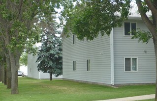 Willow Creek Apartments in Watertown, SD - Building Photo