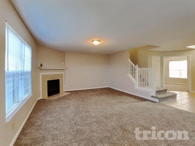 7748 Mikayla Ct in Indianapolis, IN - Foto de edificio - Building Photo