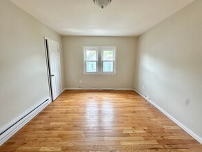 86 Stuyvesant Ave., Unit 3 in Newark, NJ - Building Photo - Building Photo