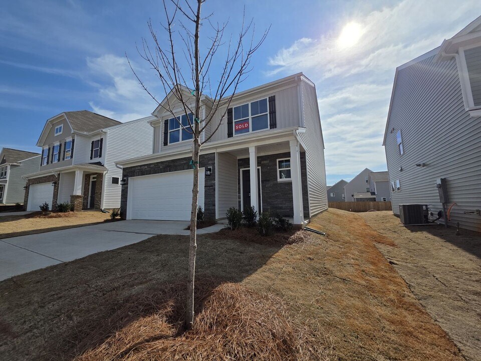 204 Pendergast Rd in Greenville, SC - Building Photo