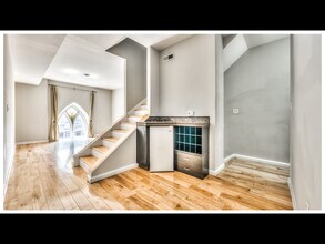 148 E Clement St in Baltimore, MD - Foto de edificio - Building Photo