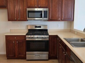 2378 Fairlie Dr in Duluth, GA - Building Photo - Building Photo