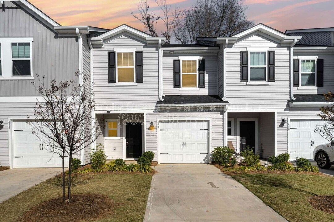490 Tayberry Ln in Fort Mill, SC - Foto de edificio
