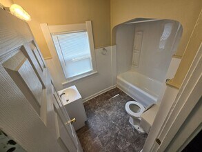 1748 Milburn Ave in Toledo, OH - Building Photo - Building Photo