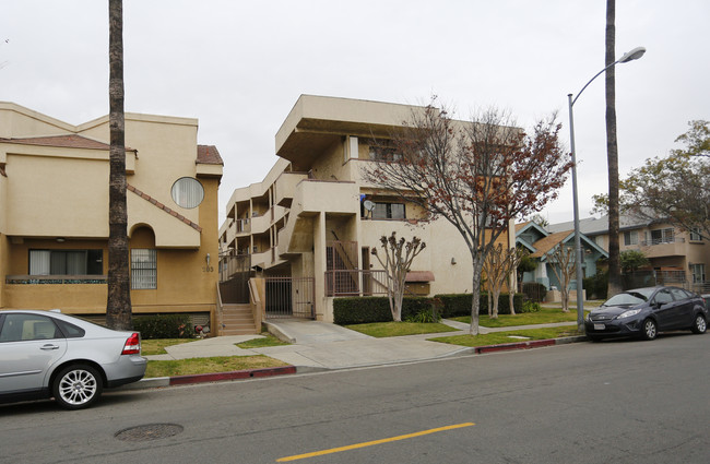 203 W Maple St in Glendale, CA - Building Photo - Building Photo