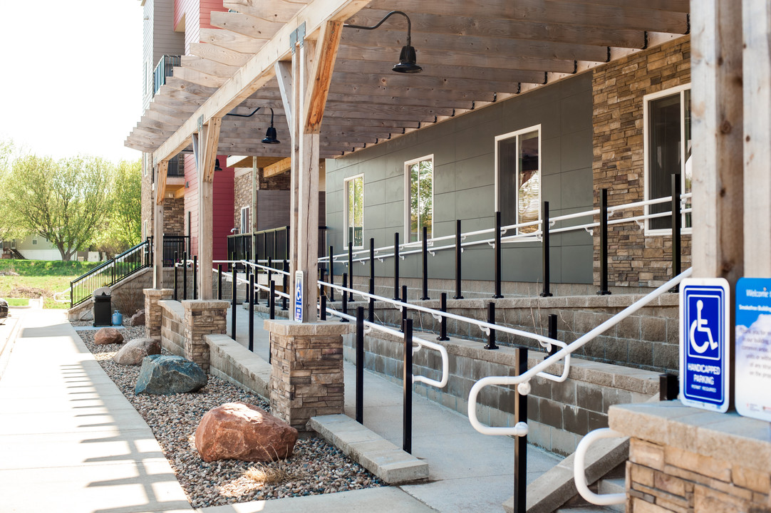 Cardinal Creek Apartments in Mankato, MN - Building Photo