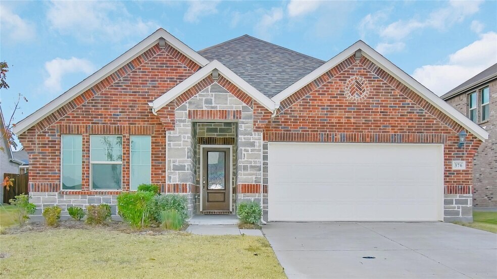 376 Scenic Point Dr, Unit 704 in Princeton, TX - Building Photo