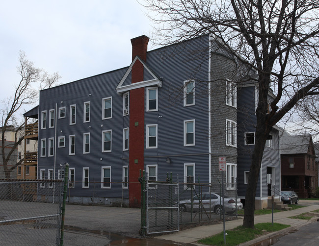 9 Pine St in Binghamton, NY - Building Photo - Building Photo